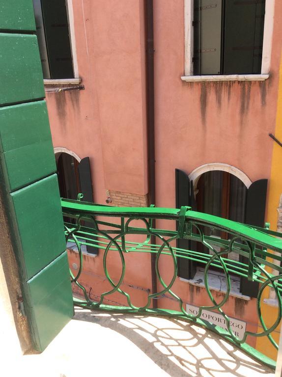 San Polo Near Rialto Fish Market Venice Exterior photo